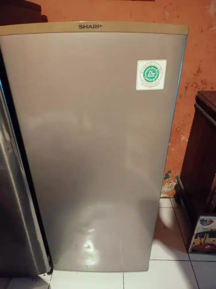 frezer es batu 3 unit 6rak sharp LG