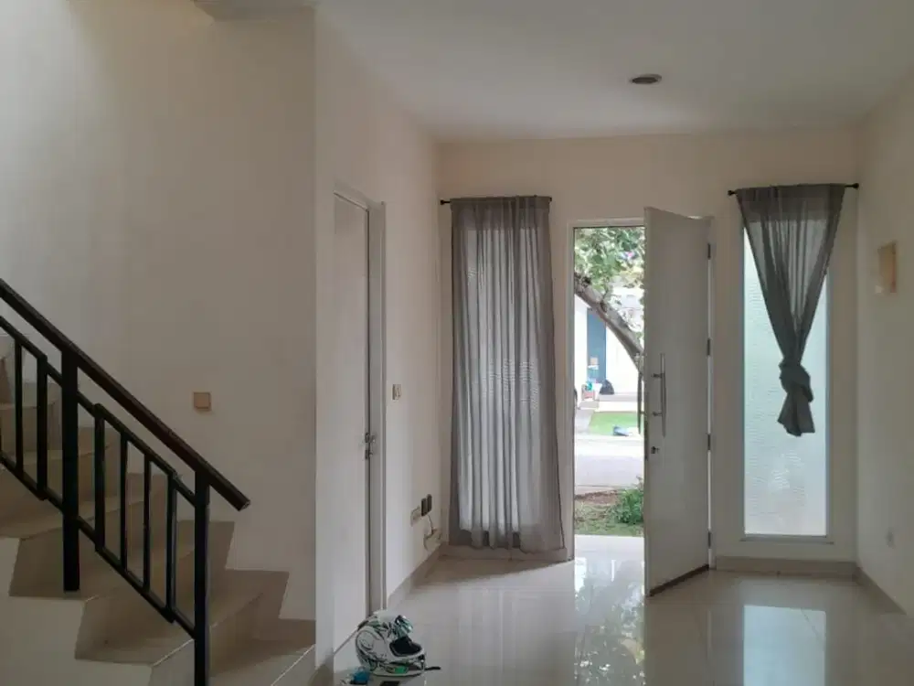 Rumah Bagus Di Green Lake City Luas 6x15 2 Lantai Unit Rapi Siap Huni