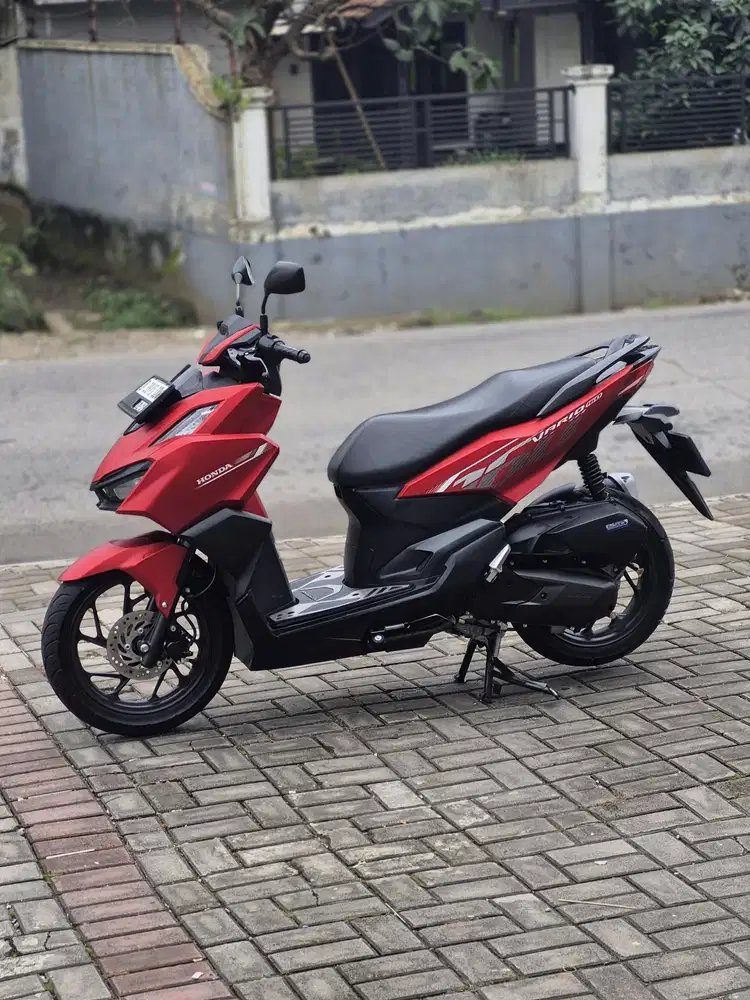 HONDA VARIO 160 CBS 2024 KM 15RB MULUS DP CUKUP 1.5JT