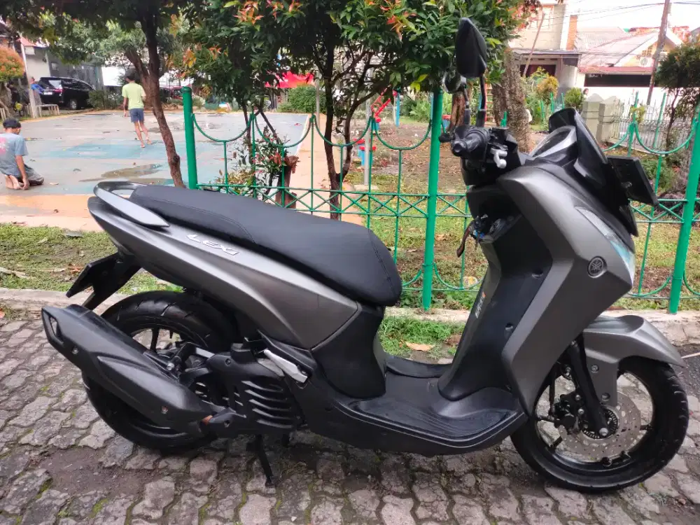 YAMAHA LEXI FI ISS 2019 pajak panjang/B.(Bekasi kota)