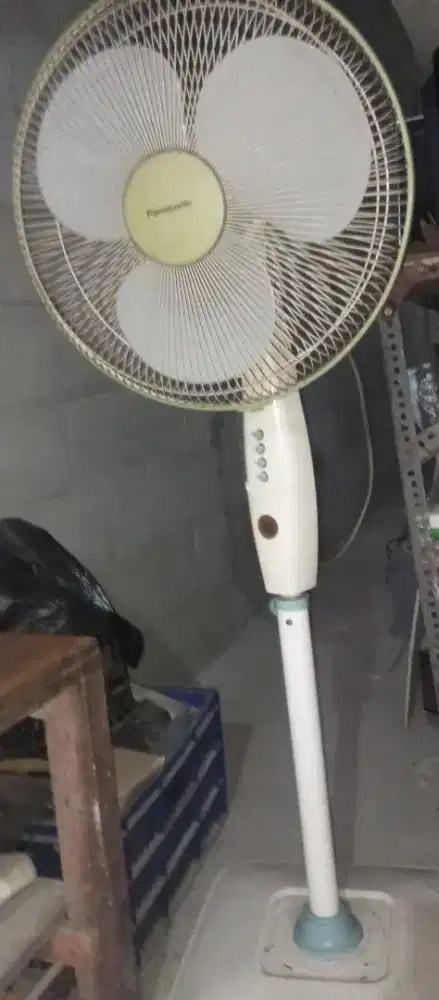 Kipas angin tinggi 16 panasonik