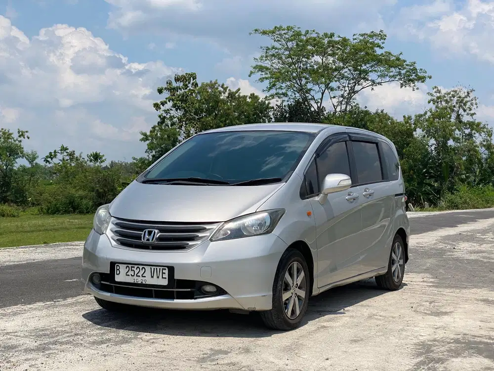 Honda Freed 2009 Bensin