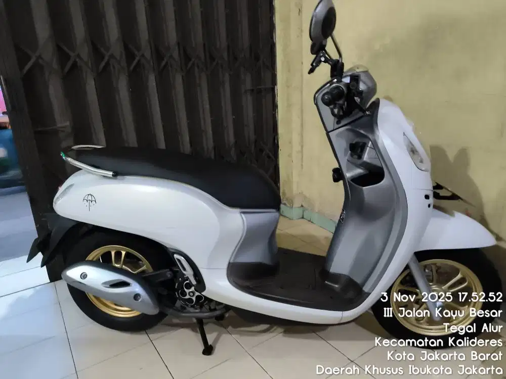 Jual scoopy 2021 tangan pertama