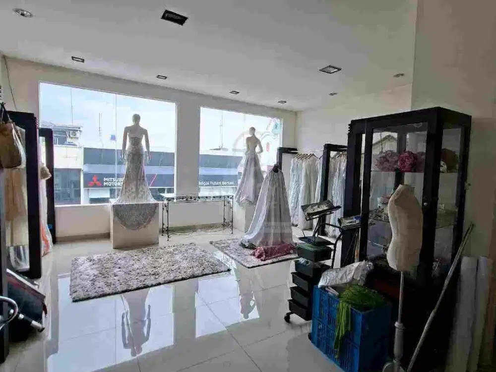 Disewakan Ruko Strategis dekat Paskal 23 dan Sudirman Posisi Mainroad Cocok Untuk Usaha Resto, Hotel dan Butik