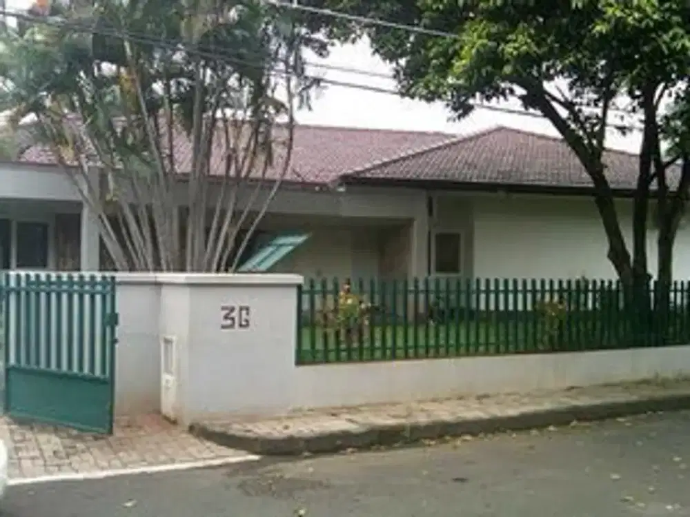 Siaga Raya 3G - Rumah Furnished Kolam Renang di Pejaten, Townhouse