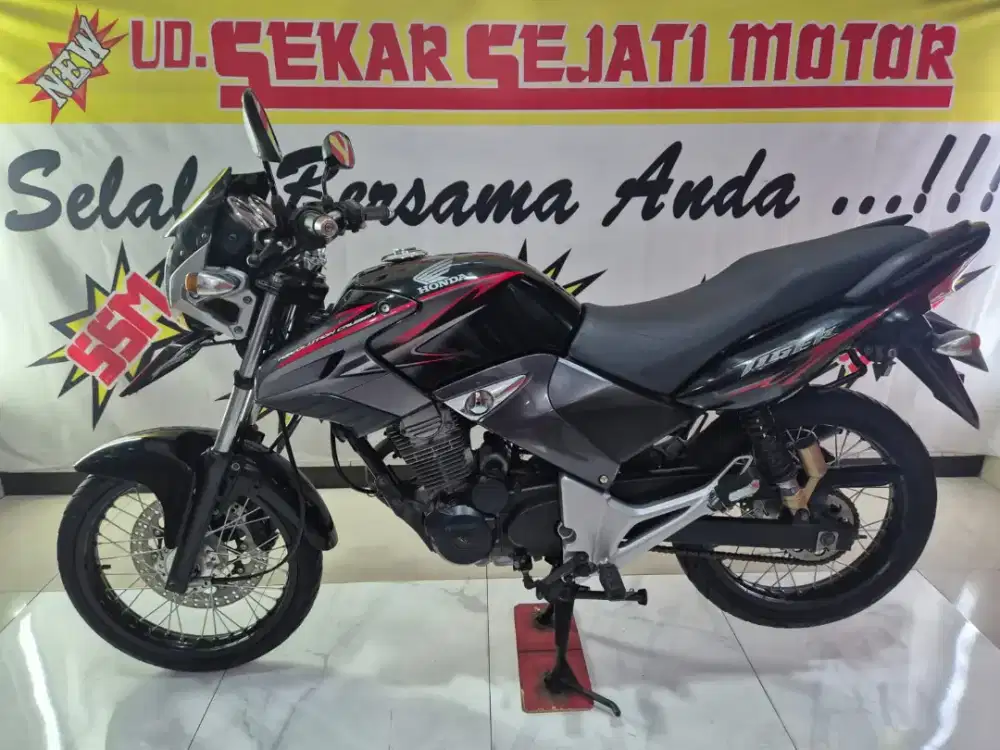Tiger 2000 2012 plat L siap pakai