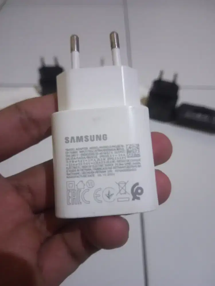 Carger ori samsung copotan masih oke