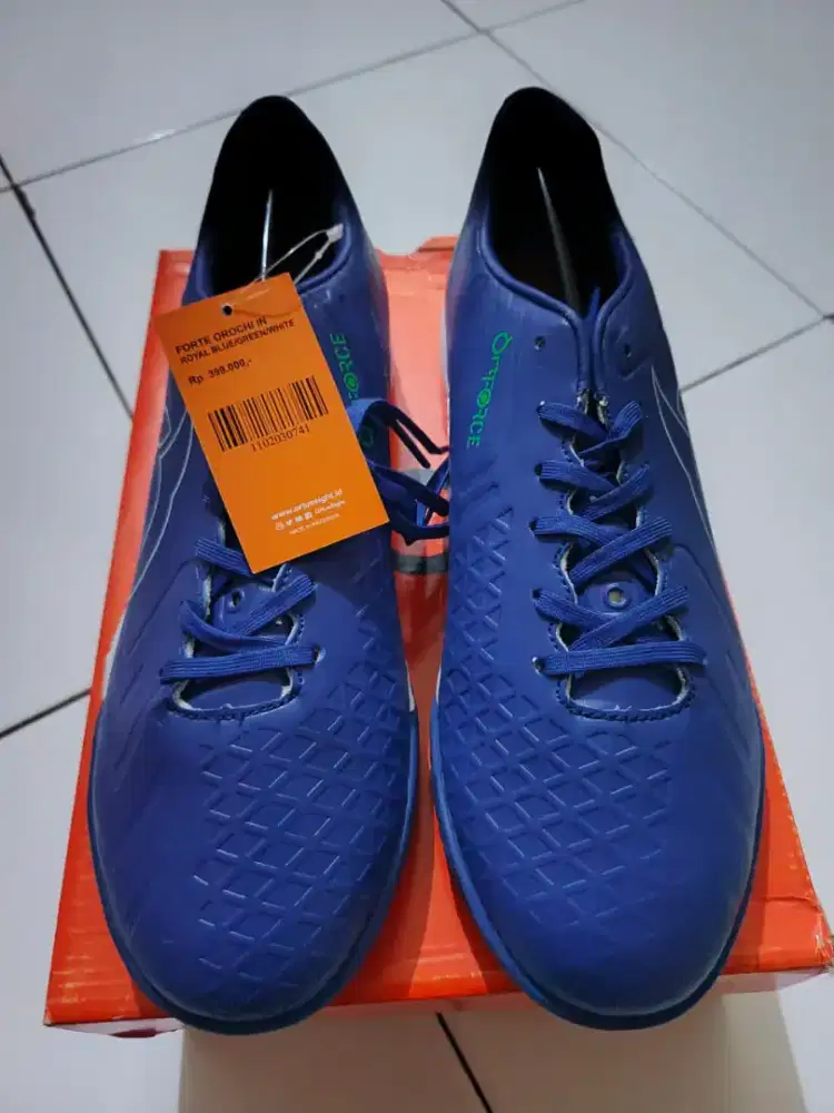 Jual sepatu futsal ori