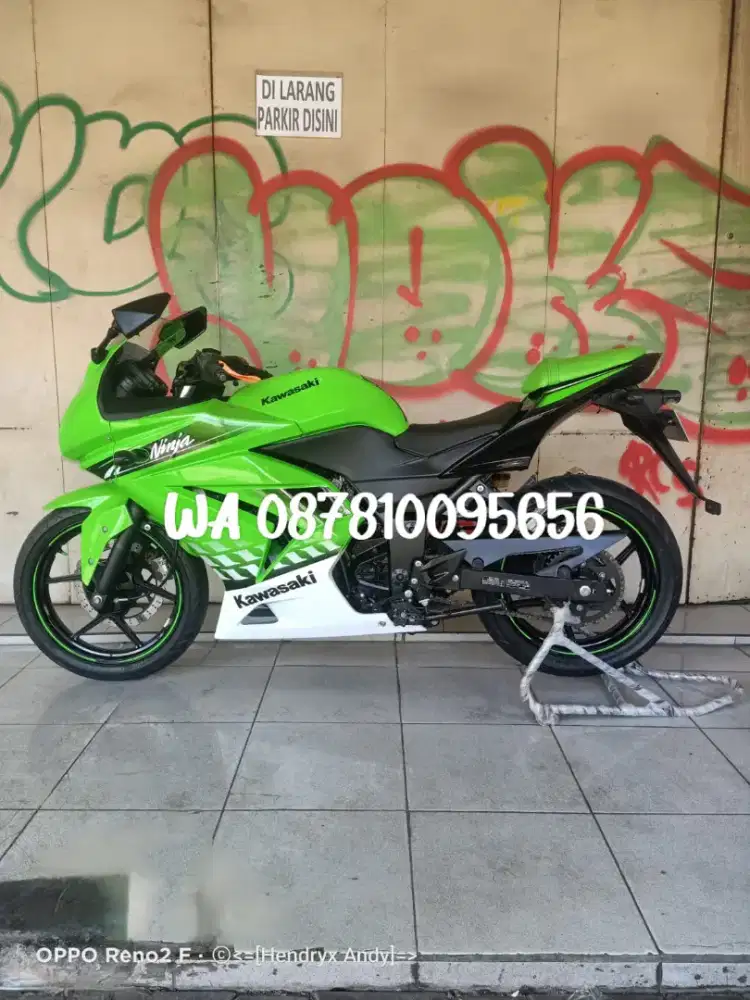 Buat yang hobi dan kolektor ninja 250cc karbu tipe SE like new