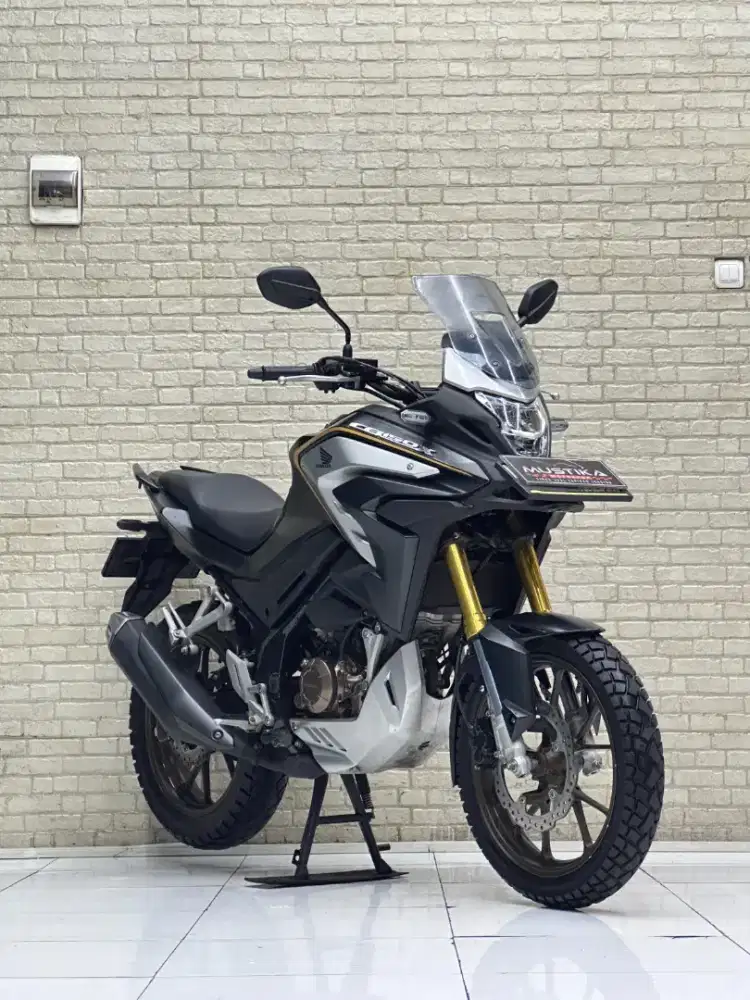 HONDA CB 150X 2022 pmk 2023 - Chintia Mustika