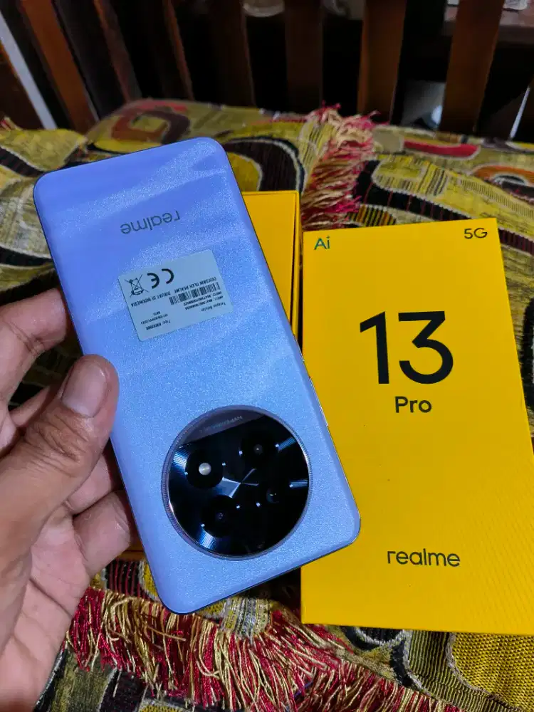 Realme 13 Pro 5G 12/256gb istimewa seperti baru (1 bulan pakai)