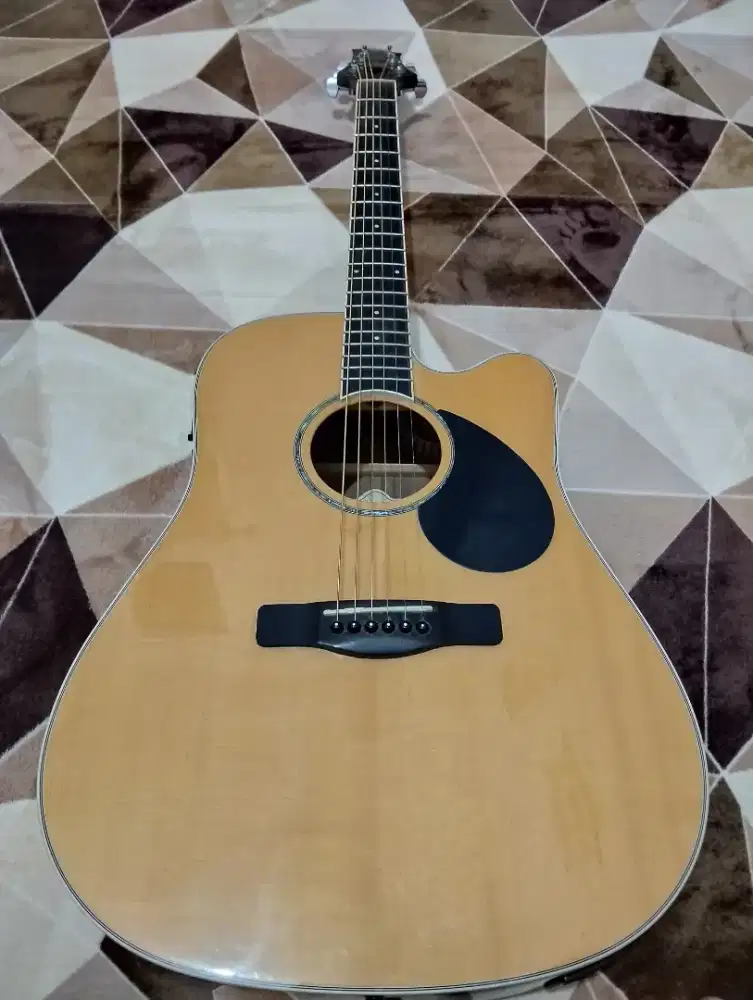 Gitar akustik electric