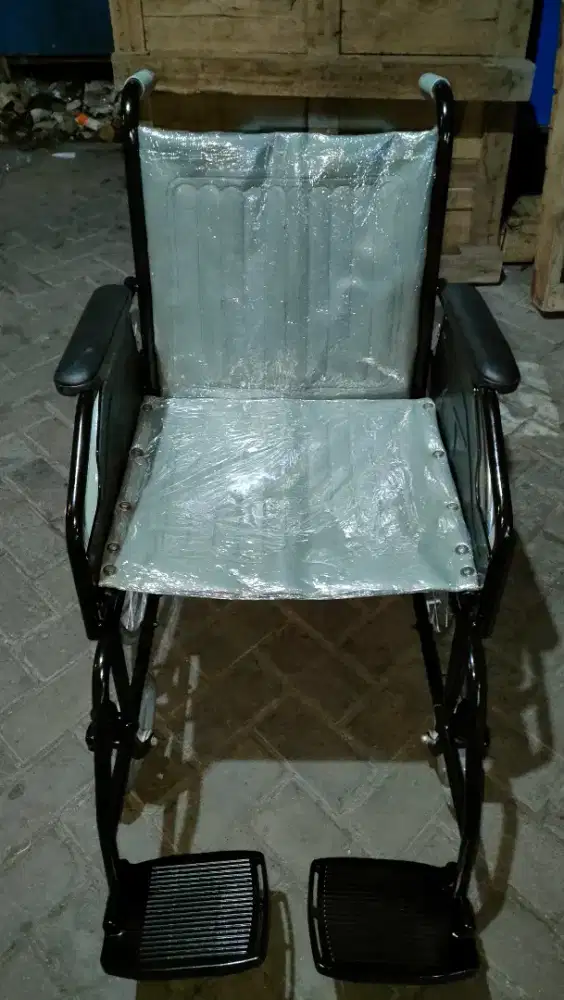 Kursi Roda bekas cukup baik