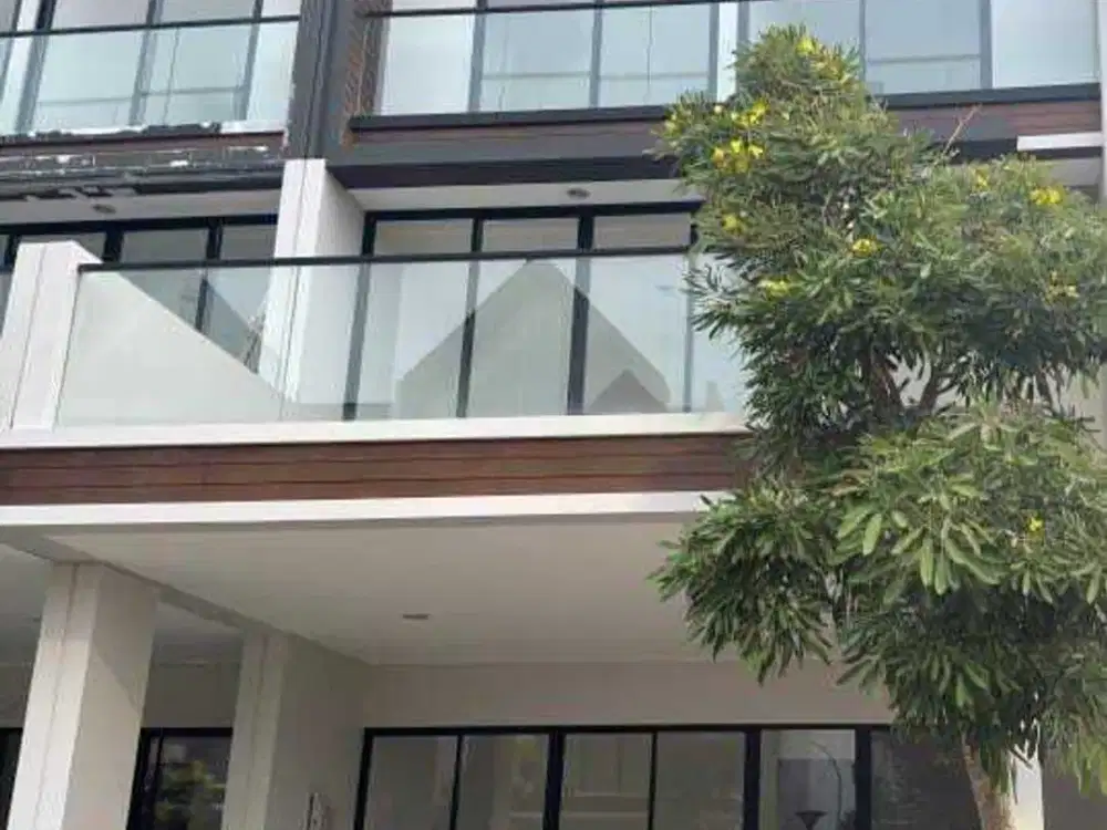 Rumah PIK2 Cluster Osaka Residence 3 Lantai Luas 6x10 Semi Furnished