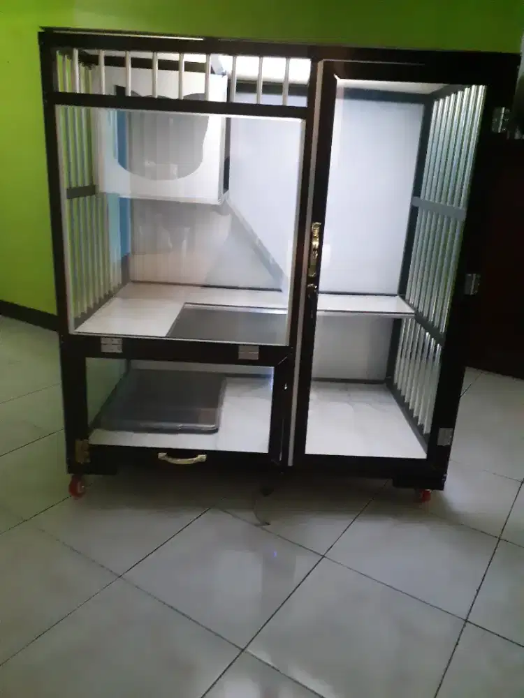 Kandang kucing alumunium