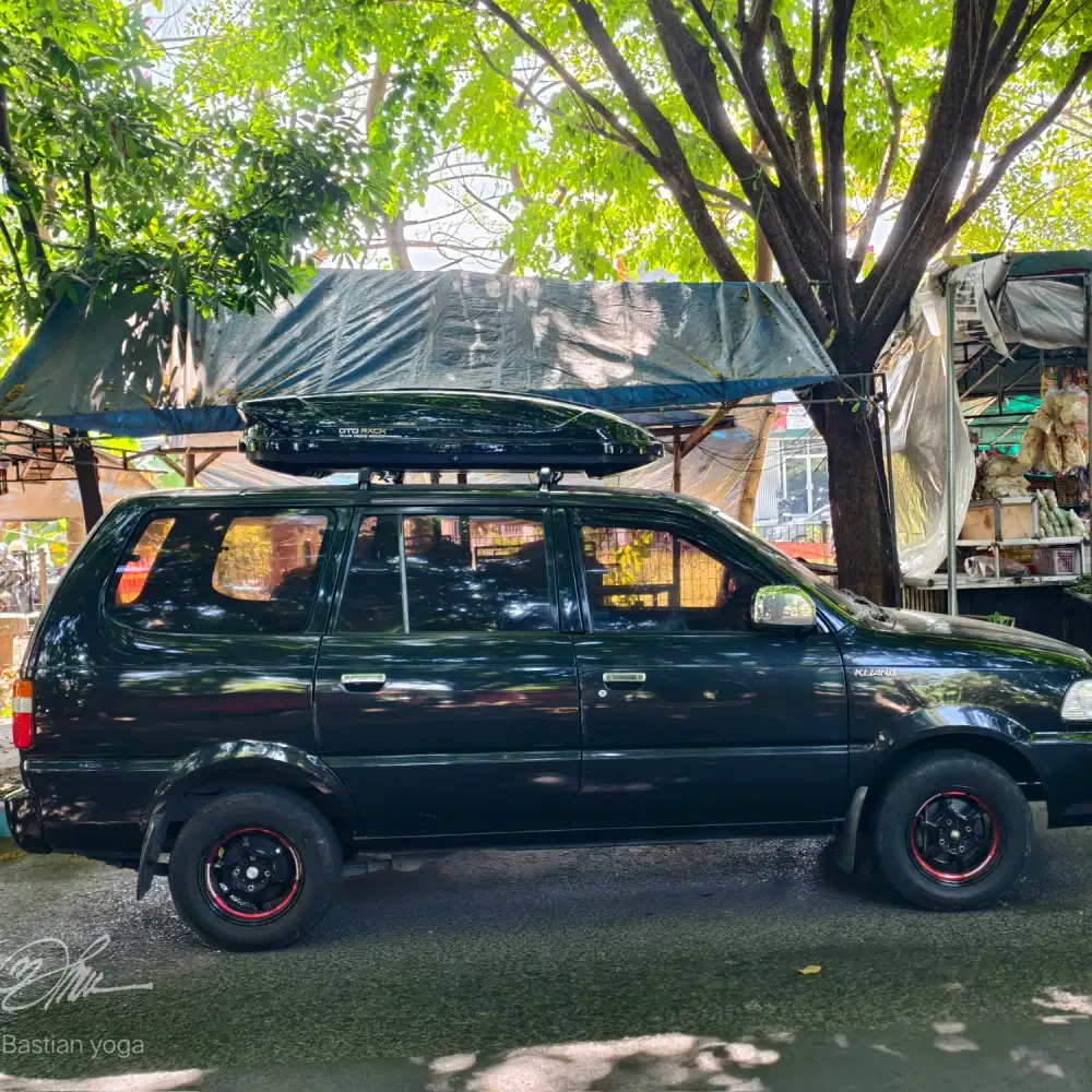 Toyota Kijang 2004 Bensin