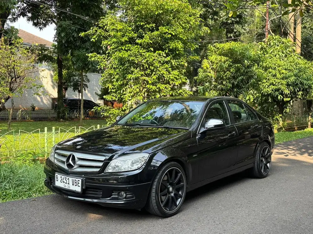 Mercedes Benz W204 C200 2008 AT Hitam