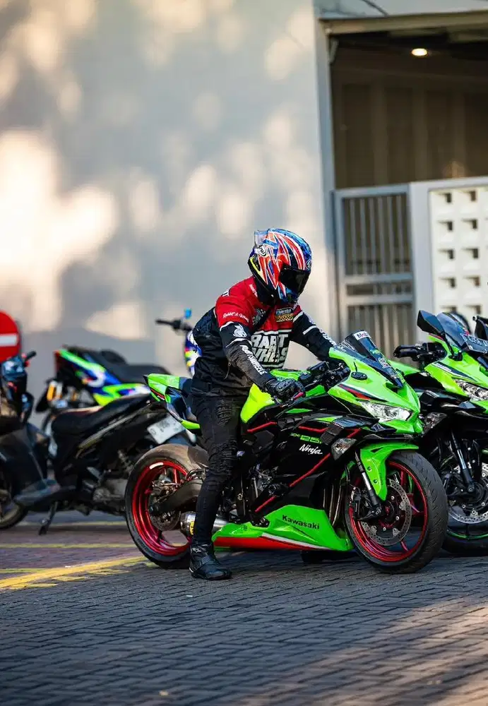 Wts ZX25R KRT ABS QS warna hijau favorite