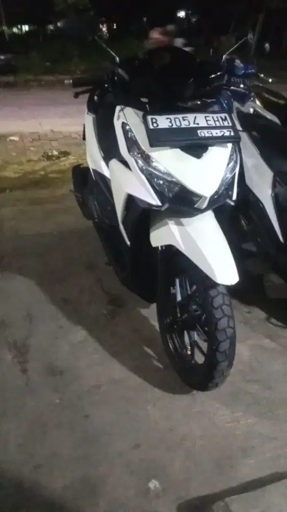 Vario 125 LED plat B depok