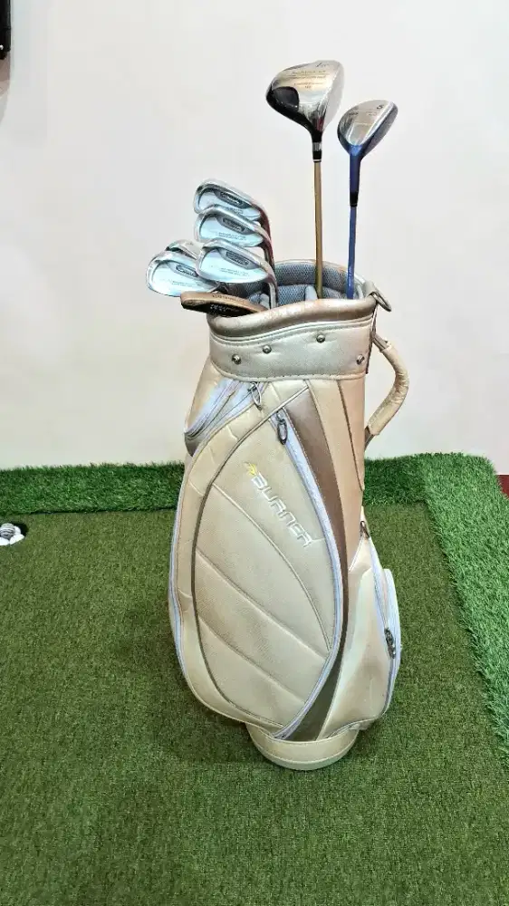 Paket Belajar Golf untuk Ladies