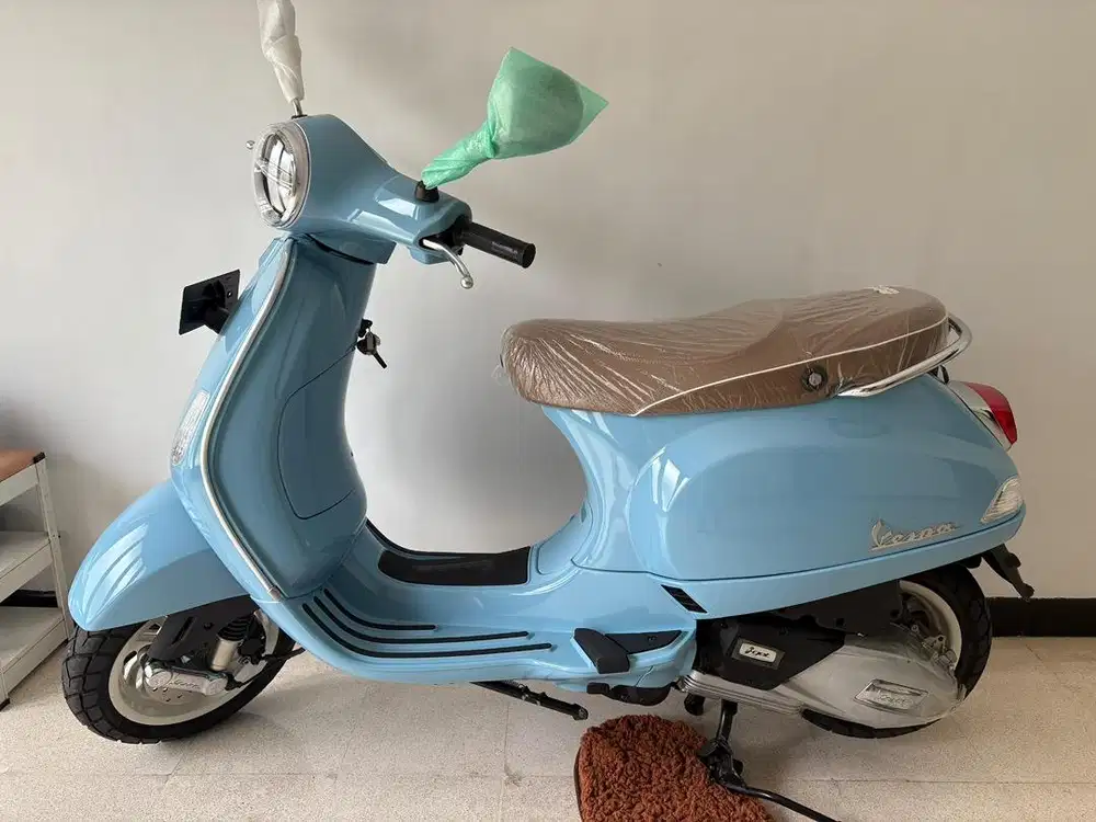 VESPA LX 125 BLUE CAPRI 2025