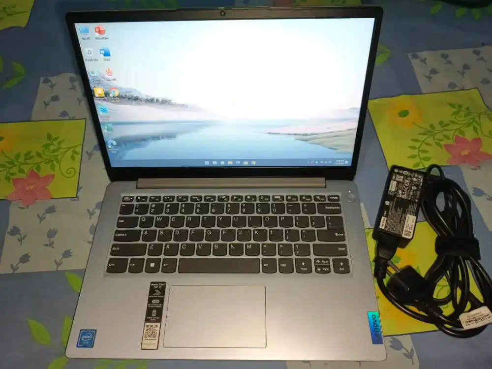 Lenovo Ideapad Slim 1i