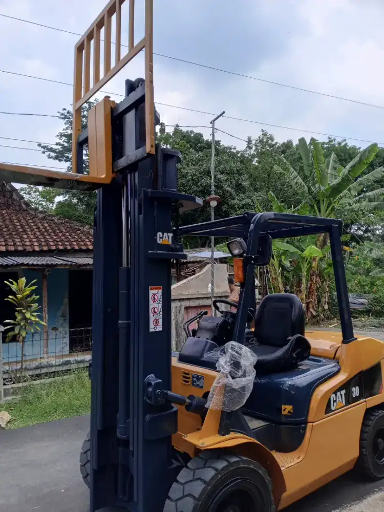 Forklift 3 Ton Three Lift 2020