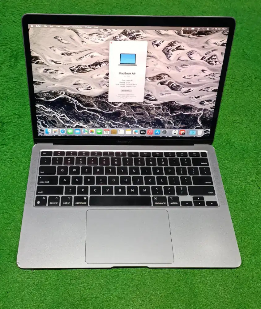 Apple Macbook Air M1 2020 8/256 Grey Murah