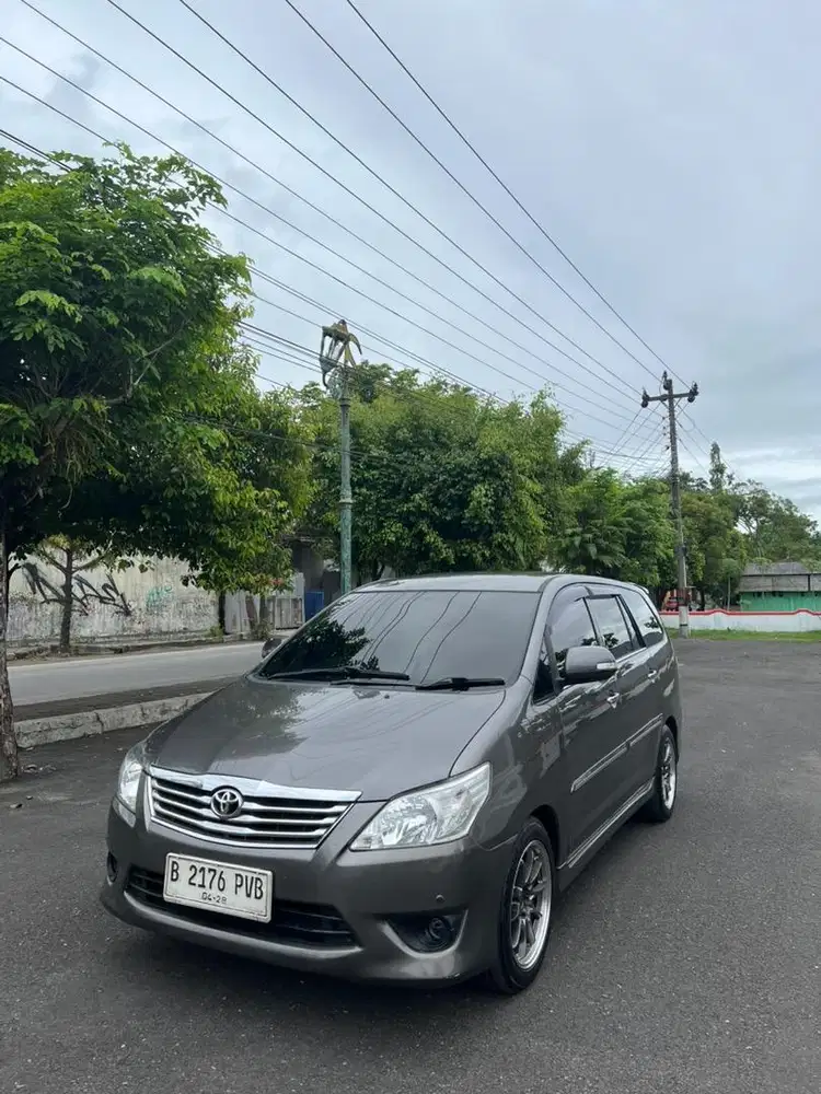 Toyota Kijang Innova V Matic Diesel