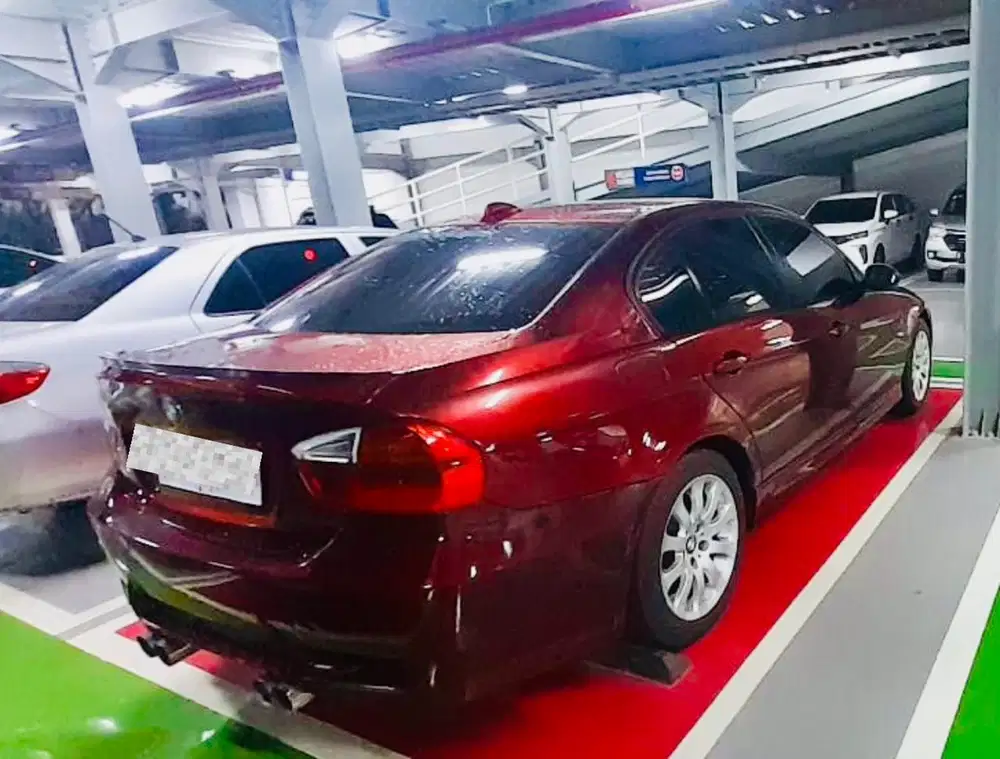 BMW 320i 2005 Bensin