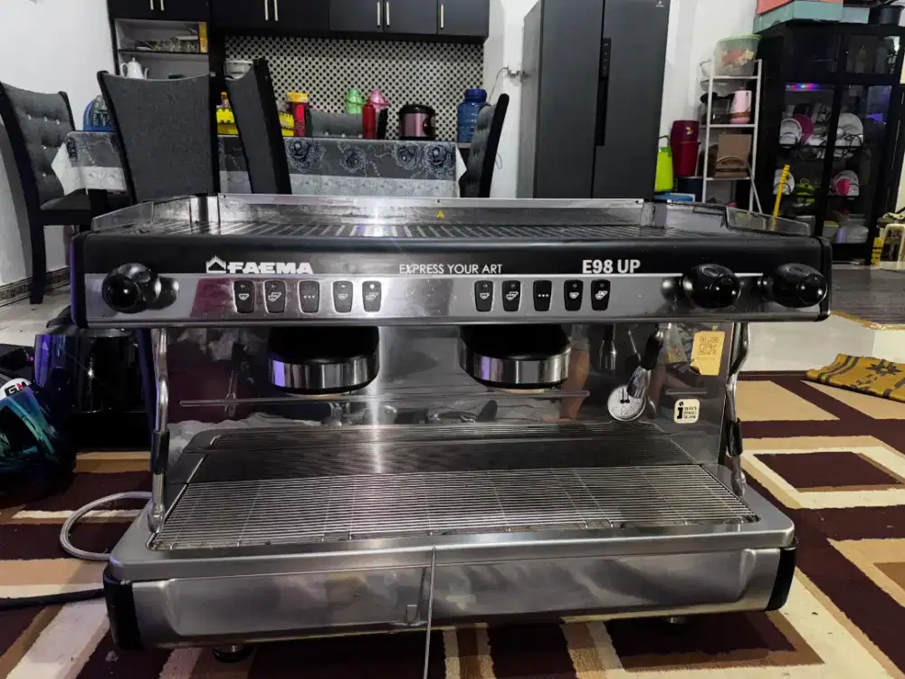 Mesin kopi FAEMA E98 UP