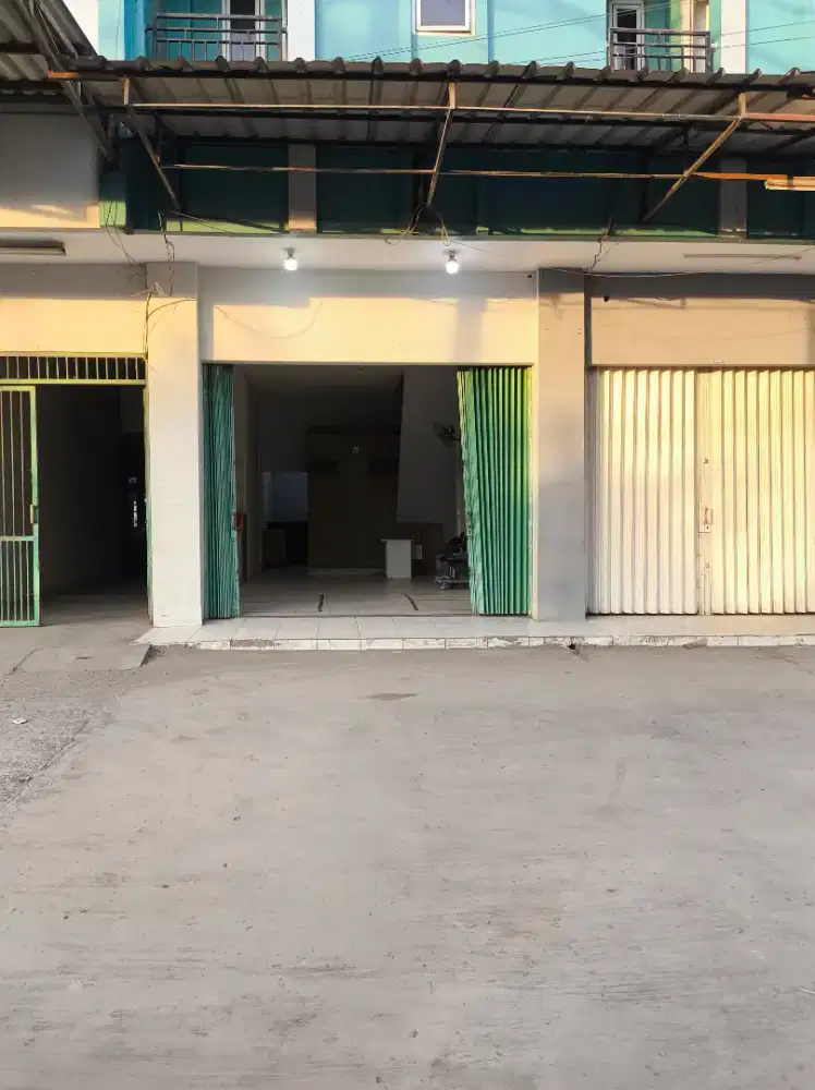 Disewakan Ruko Strategis Dekat Bandara Soetta, Siap Pakai
