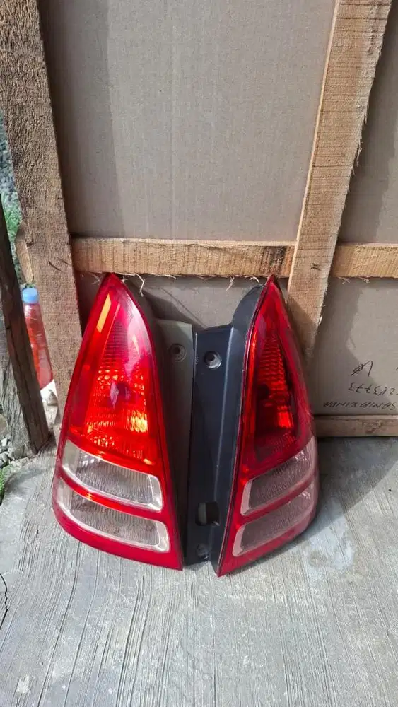 Dijual Stoplamp Toyota Kijang Innova 2008