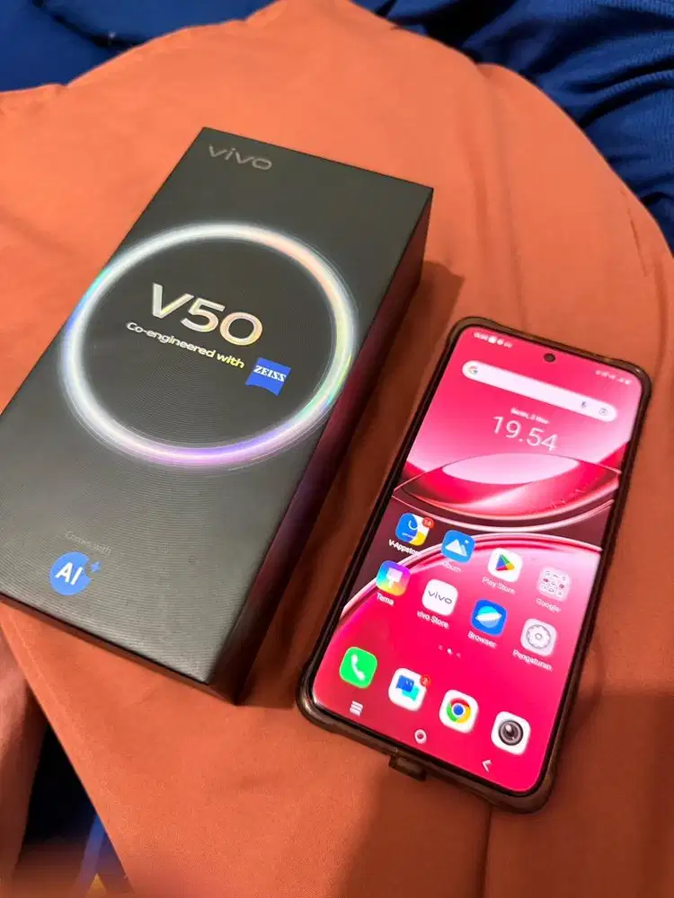 Vivo v50 5G 12/256gb