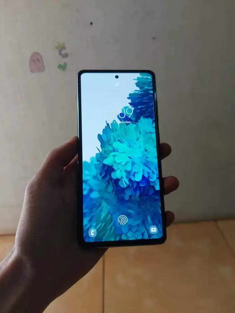 Samsung galaxy s20 fe 8+8/128 Gb snapdragon mulus like new no minus