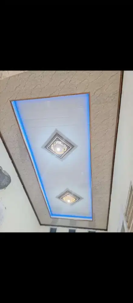 Distributor plafon PVC