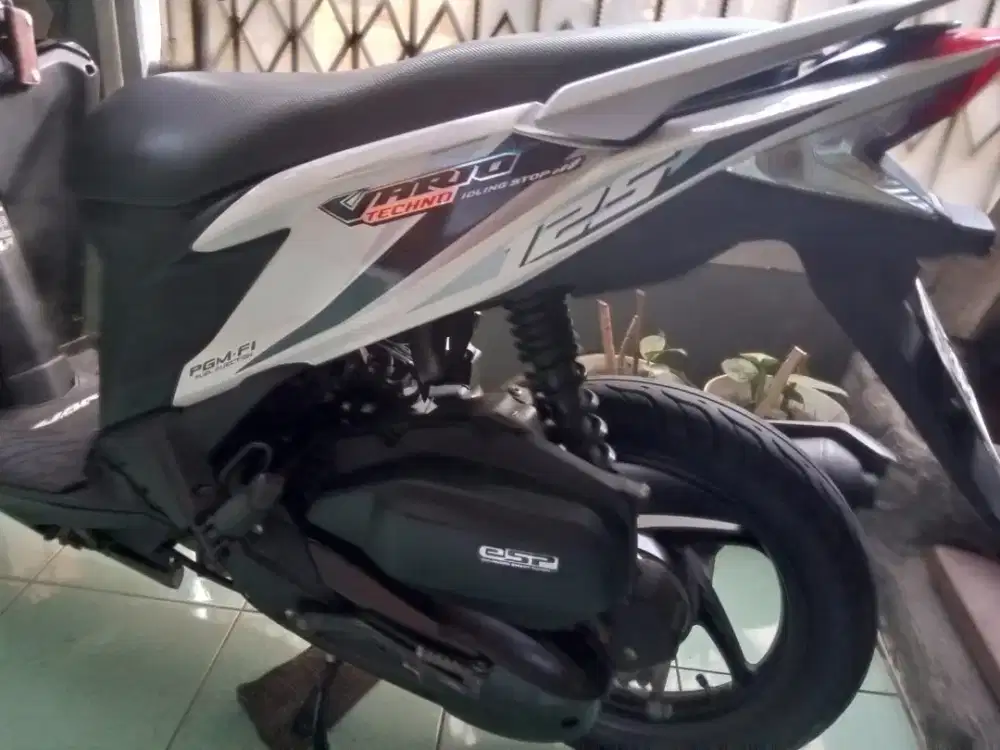 Honda Vario Kzr ISS 2014 Mulus Istimewa