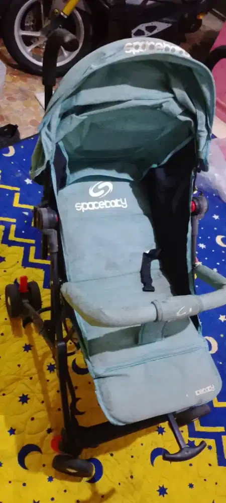 Stroller lipat praktis