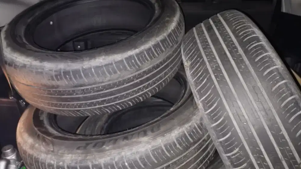 Ban ukuran 215/60/R17