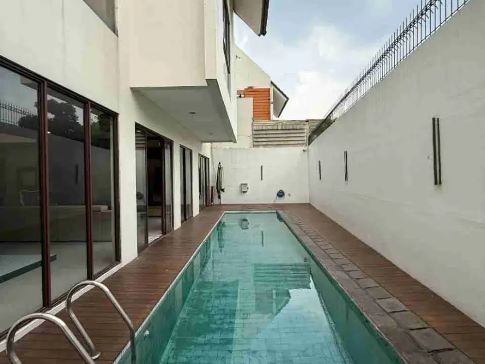 MODERN MINIMALIS HOUSE DI JAGAKARSA