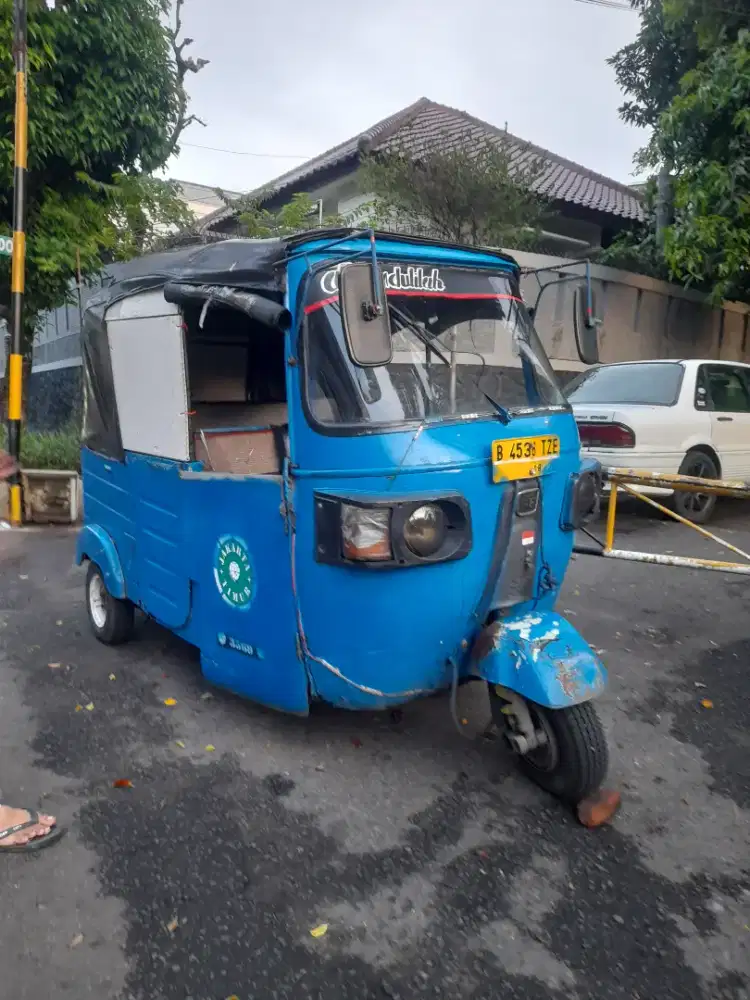 Murah banget Bajaj 2011 buat usaha atau koleksi