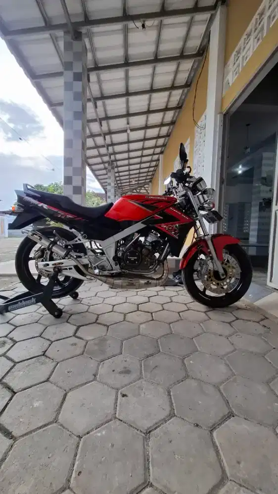 KAWASAKI NINJA R 2014