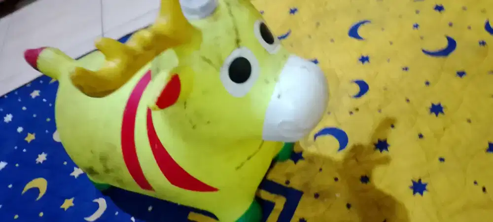 Mainan kuda2an loncat loncat