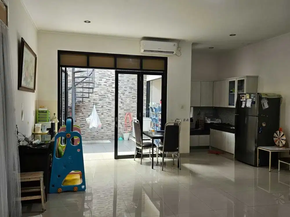 Murah rumah di taman holis luas hook kota bandung