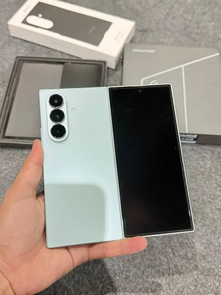 Samsung Z Fold 7 12/512Gb