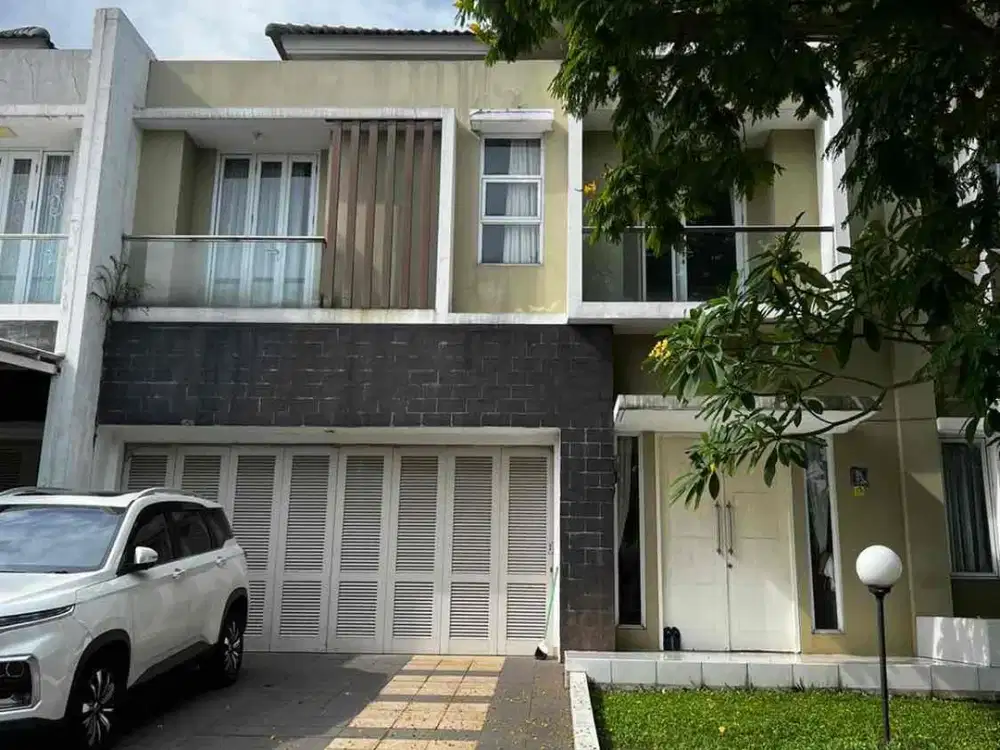 Disewakan Rumah Lebar 12 kamar 3 di gading serpong