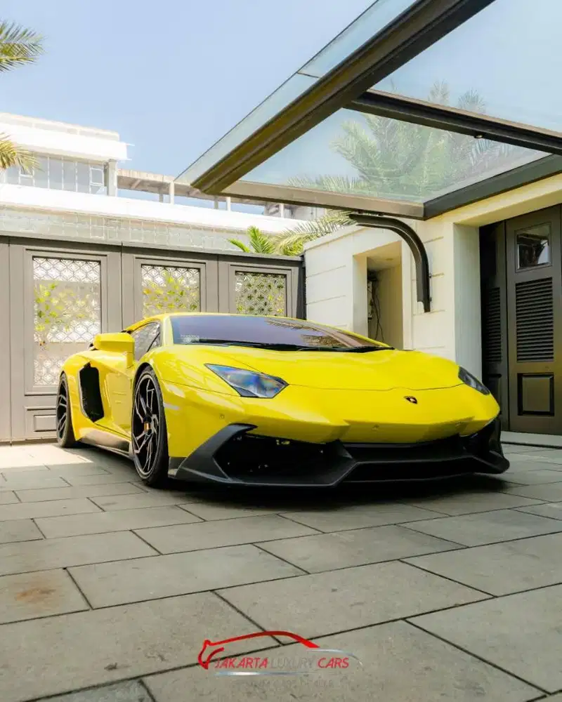 2013 Lamborghini Aventador LP700-4 Coupe