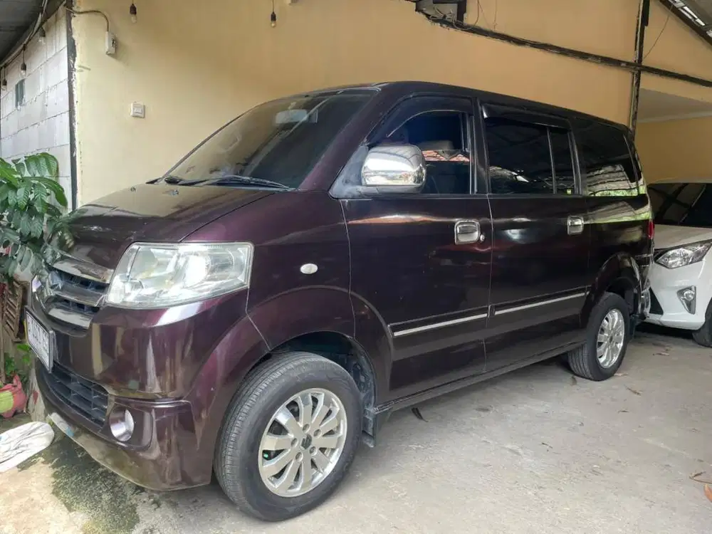 DIJUAL CEPAT Mobil Apv Tahun 2008 SGX Luxury Arena
