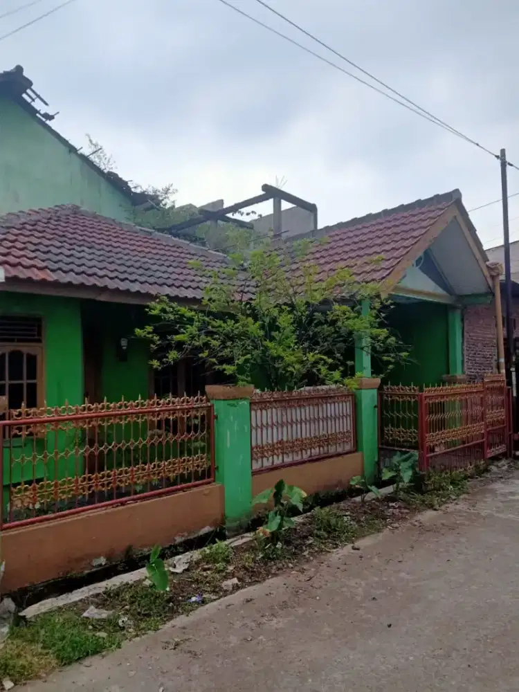 Dijual murah Rumah Bahan 2 Lantai di kavling bulak perwira Bekasi Utra