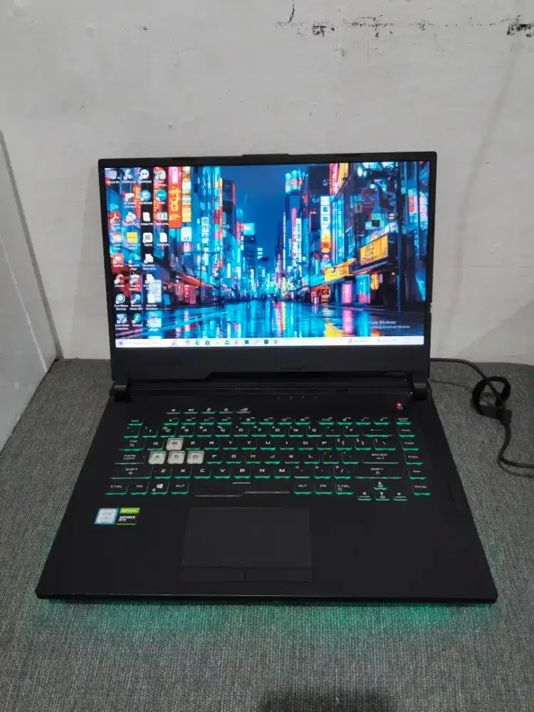 Asus ROG Strix G531GD. 307
Core i7
VGA GTX 1050 4GB
Ram 16GB
SSD256 GB